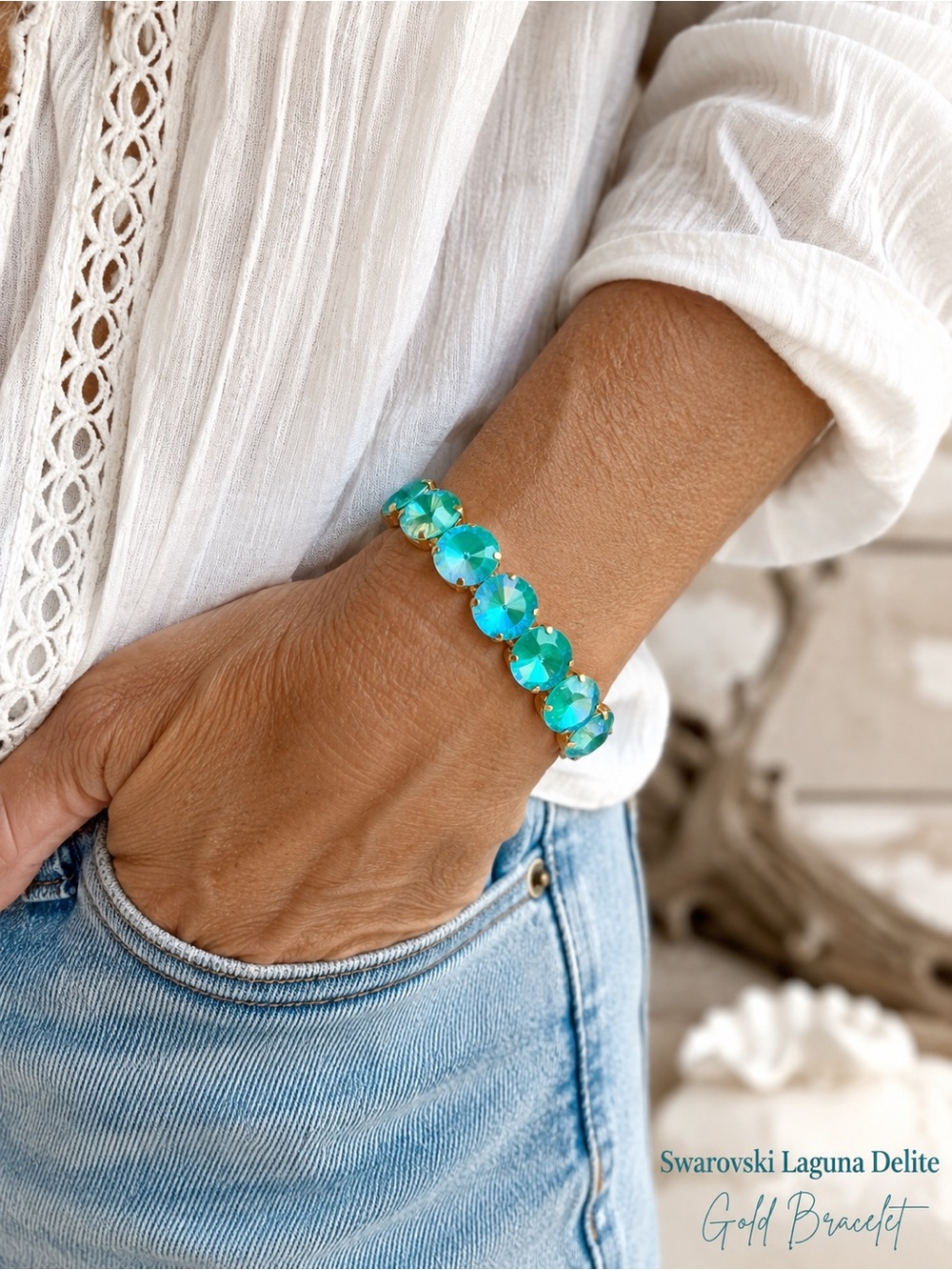 Handcrafted bracelet with Swarovski crystal